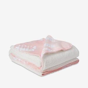 NEW Soft Sherpa Blanket - Baby Pink